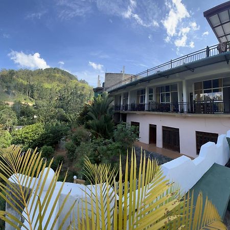 Viyanga Homestay Ella Bagian luar foto